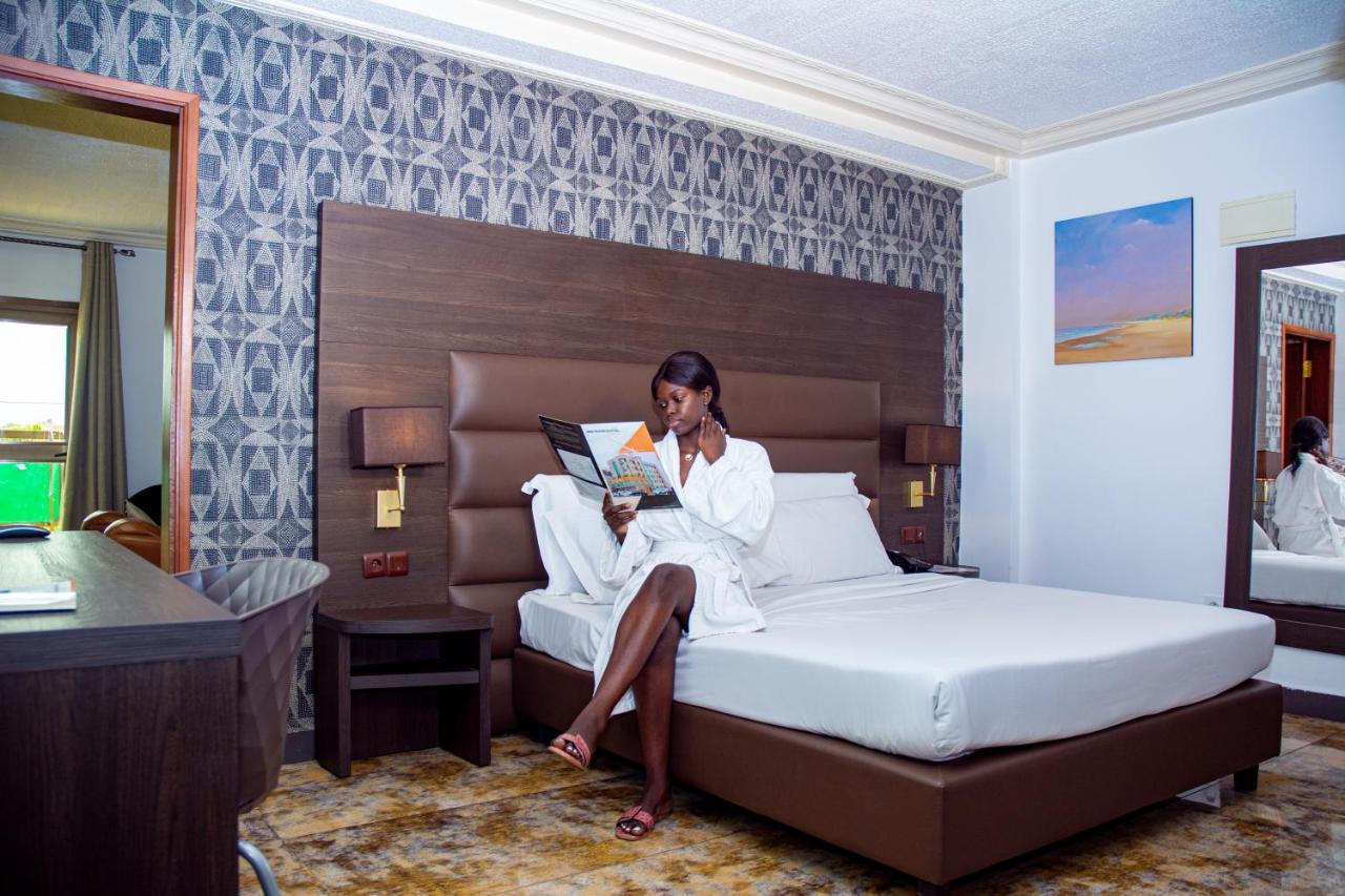New Heaven Hotel Yaoundé Buitenkant foto