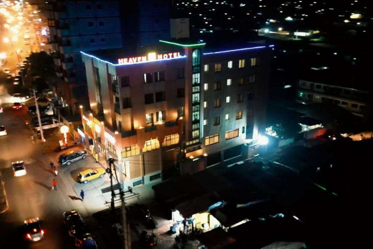 New Heaven Hotel Yaoundé Buitenkant foto