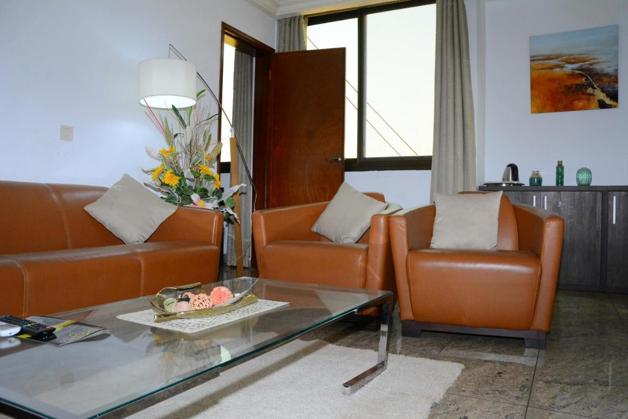 New Heaven Hotel Yaoundé Buitenkant foto