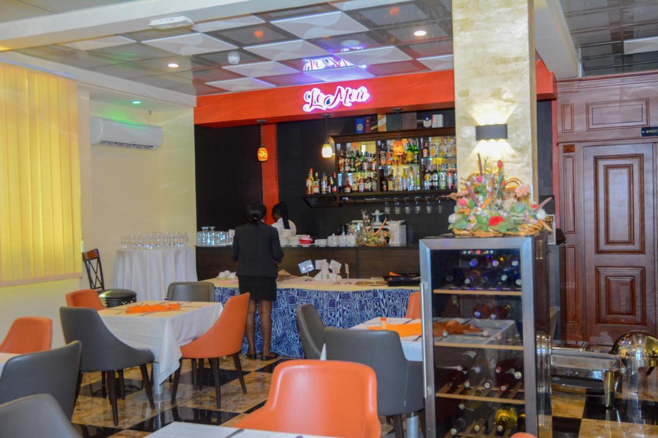 New Heaven Hotel Yaoundé Buitenkant foto